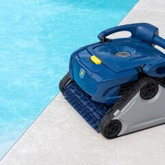 Robottino per pulizia piscine
